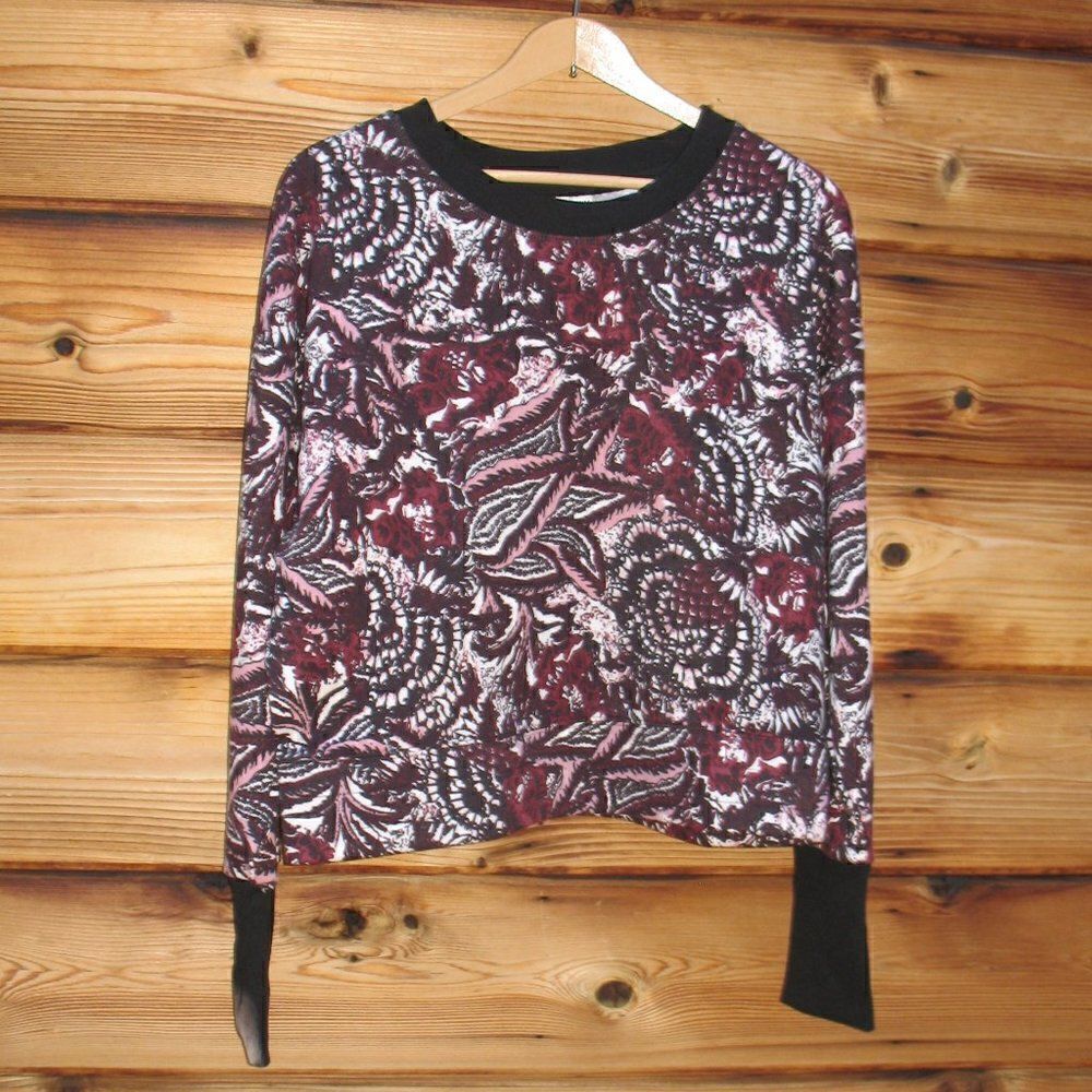 NWOT
Joie Floral Cropped Sweatshirt Thumbholes